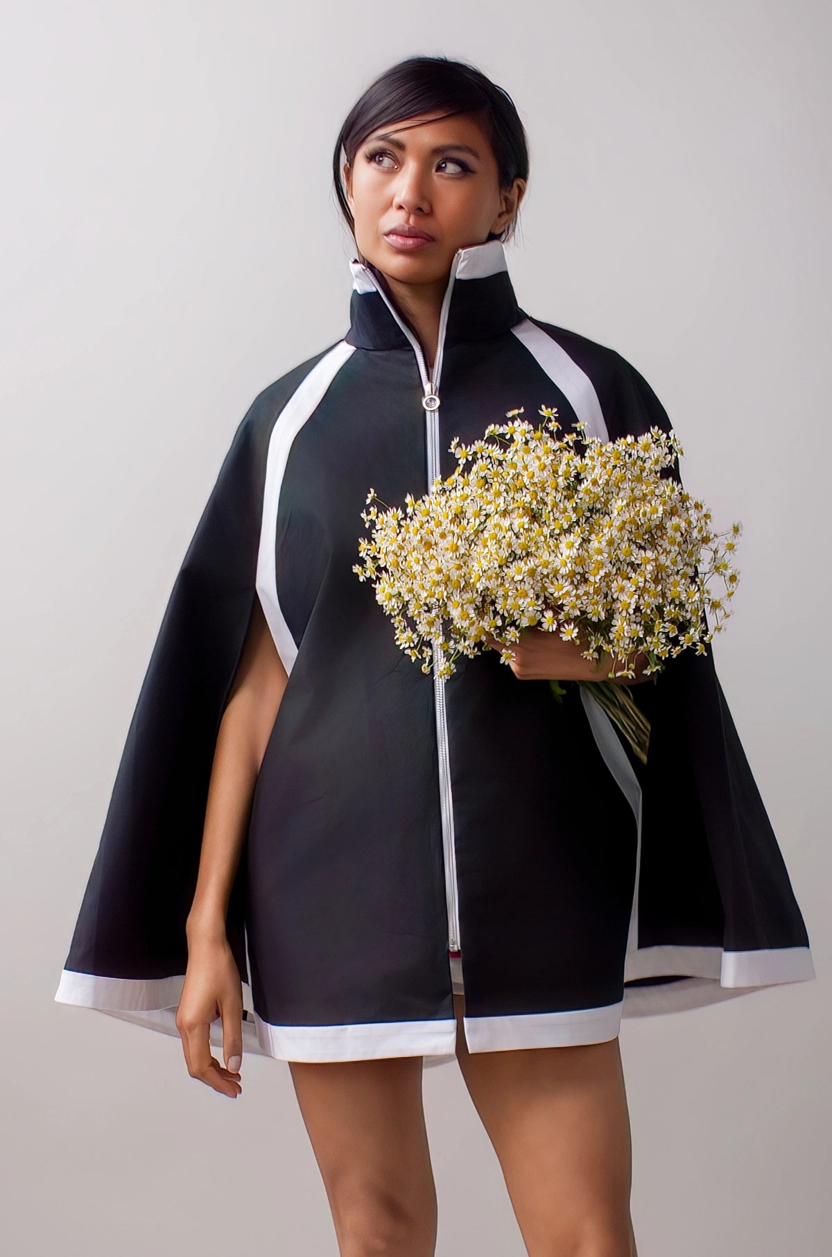 Alligator Crusader Cape Black